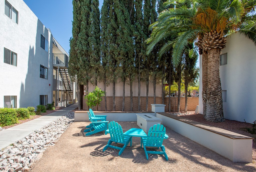 Fire Pit Area at The Link at 4th Ave Apartments