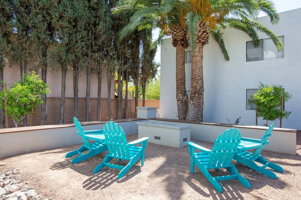 Fire Pit Area at The Link at 4th Ave Apartments in Tucson Arizona
