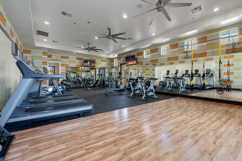 Fitness Center at Bella Victoria Apartments in Mesa Arizona January 2021 3
