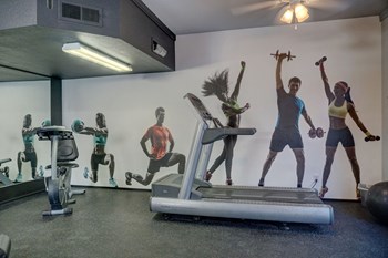 Fitness Center at Stone Ridge Apartments in Bullhead City - Photo Gallery 6