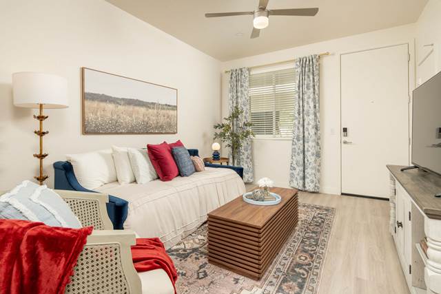 Studio apartment at Streamliner Aldea Apartments in Glendale, AZ