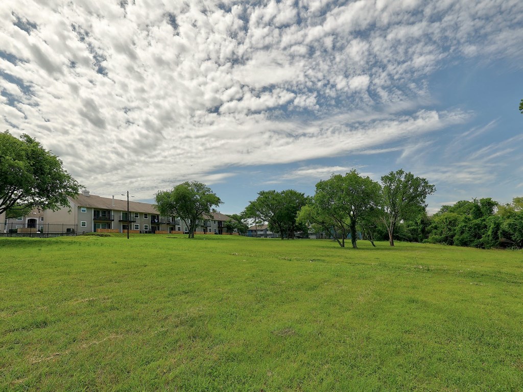Grass Area at The Villas at Quail Creek Apartments in Austin Texas June 2021