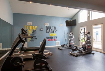 Gym at Casa Bella Apartments in Tucson AZ 4-2020 - Photo Gallery 67