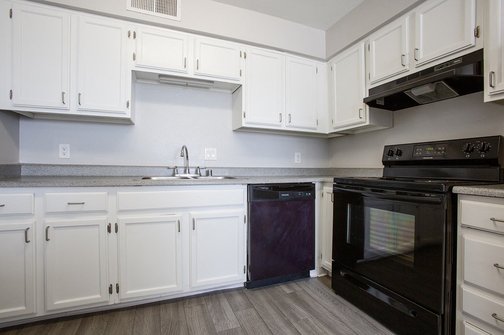 Kitchen Appliances at The Heights at Tramway in Albuquerque New Mexico