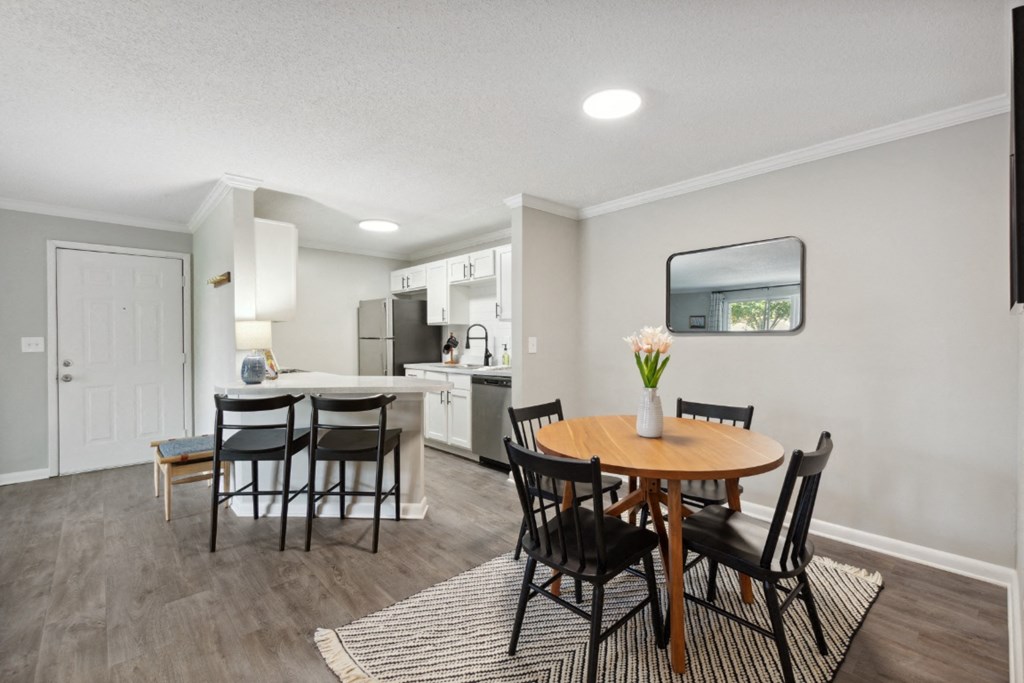 Kitchen and Dining Area at Avalon of Hermitage in Nashville