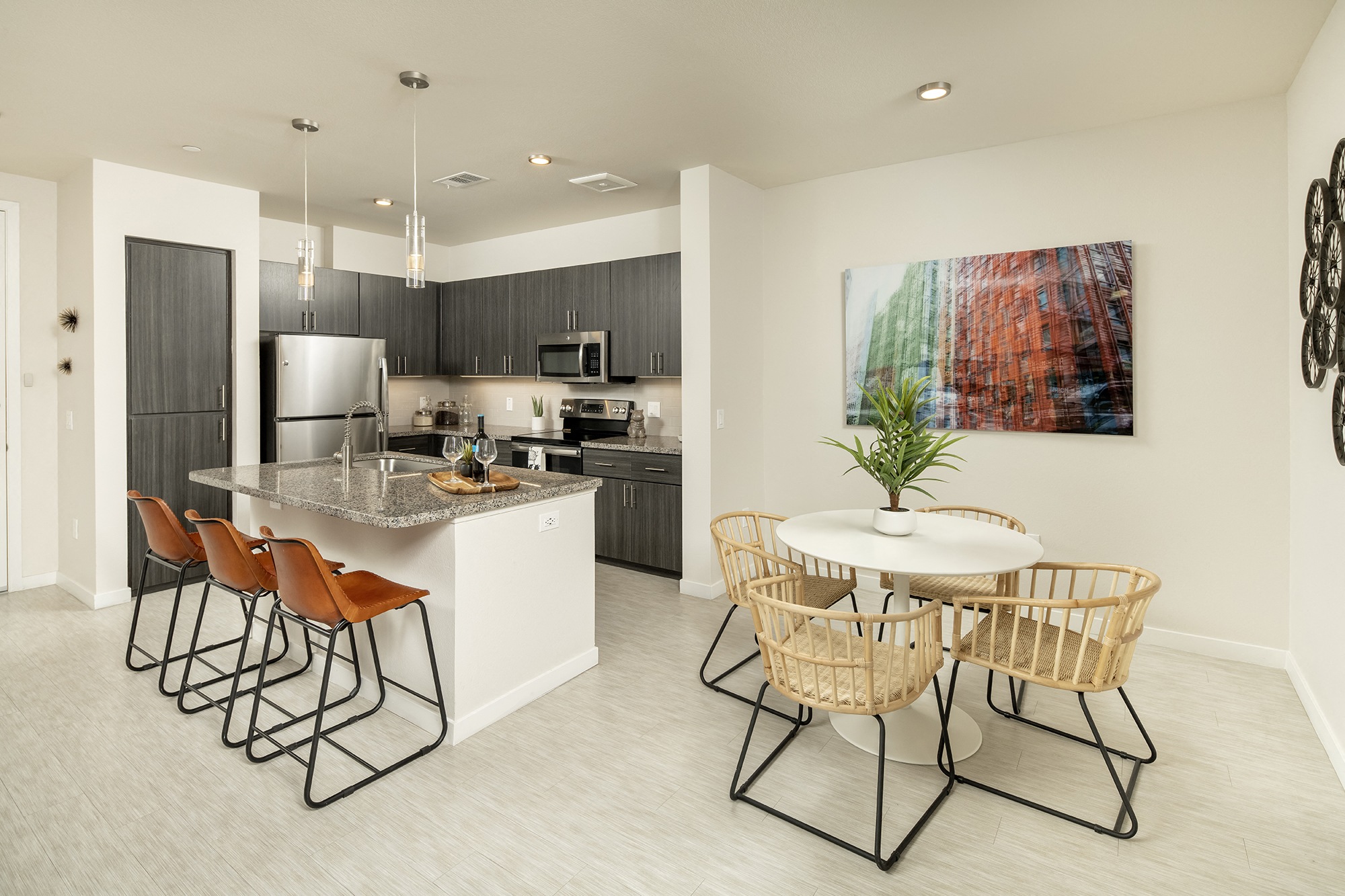 Tempo At McClintock Station