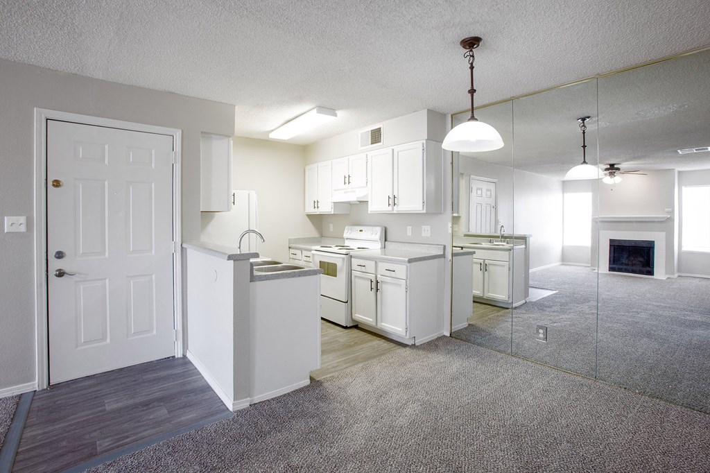 Kitchen and dining Area at Park Place Apartments in Las Cruces New Mexico