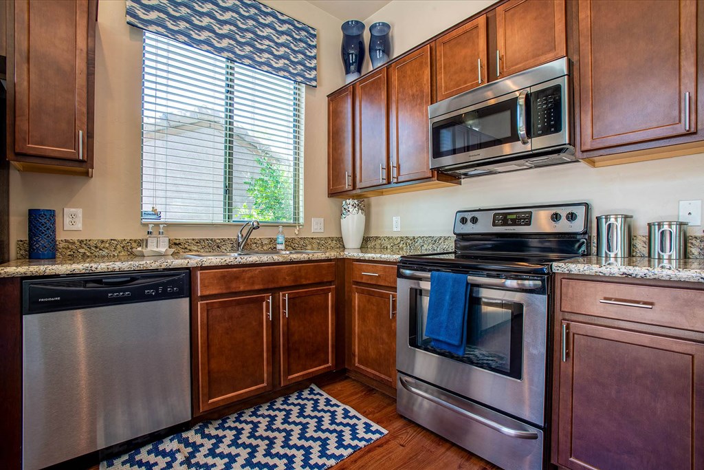 Kitchen Appliances at Avilla Tanque Verde