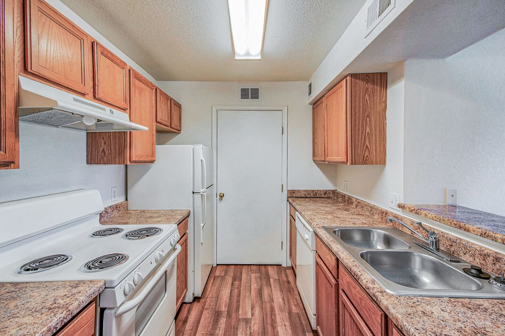 Kitchen at Los Altos Apartments in Las Cruces