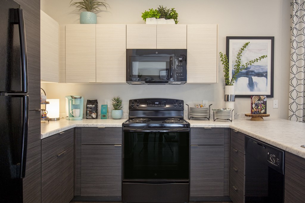 Kitchen at San Mateo Townhomes in Phoenix AZ July 2021 5