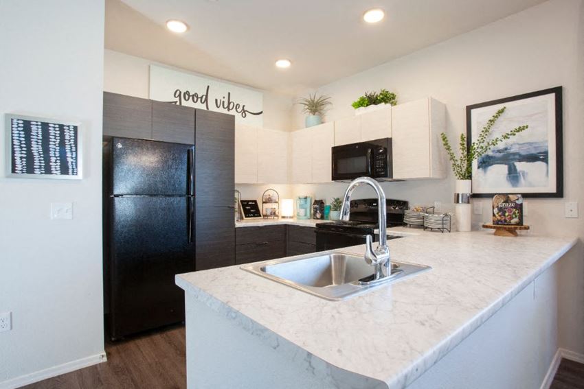 Kitchen at San Vicente Townhomes in Phoenix AZ - Photo Gallery 1