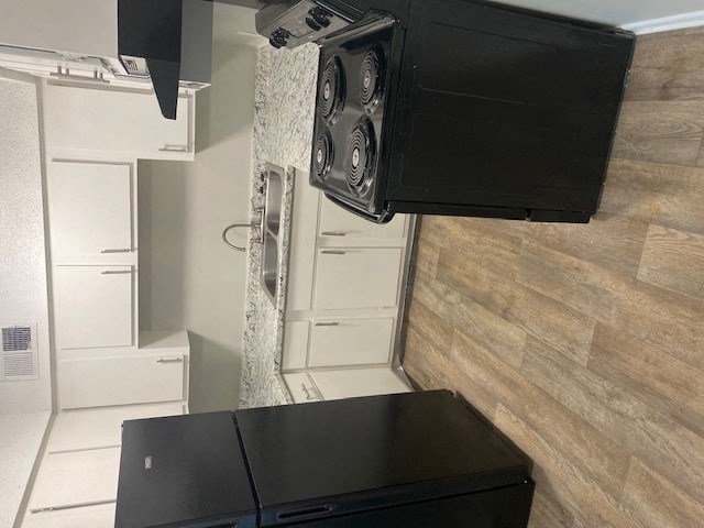 Kitchen at Sumner Estates Apartments in Hendersonville Tennessee