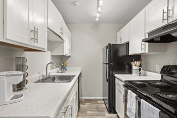 Kitchen at Toscana Cove - Photo Gallery 4