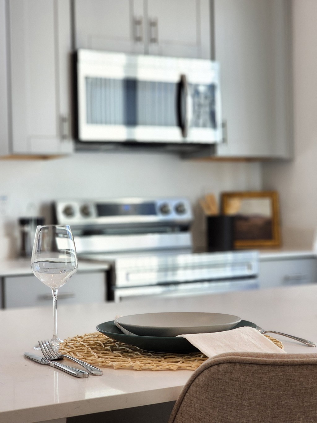 Kitchen at Zora Encanto Apartment Homes in Phoenix Arizona