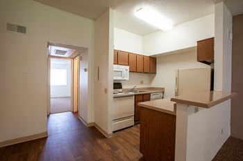 Kitchen dining area at Casa Bella Apartments in Tucson AZ 4-2020 - Photo Gallery 16