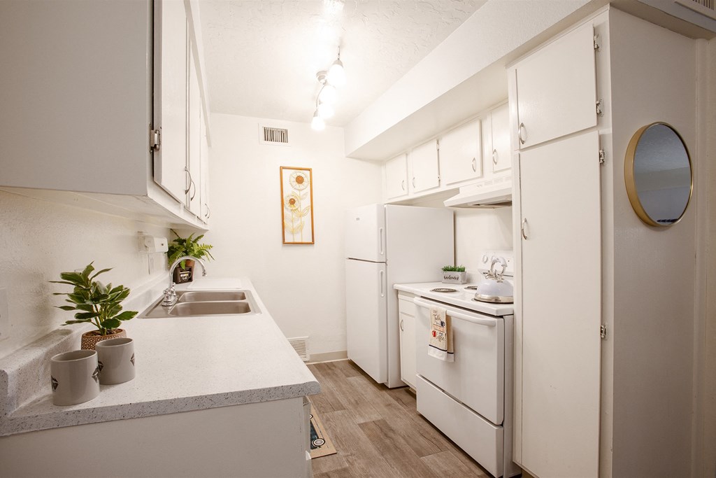 Kitchen with Appliances at The View at Catalina Apartments in Tucson Arizona