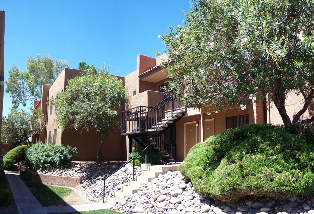 Landscaping at La Lomita Apartments in Tucson Arizona 2021