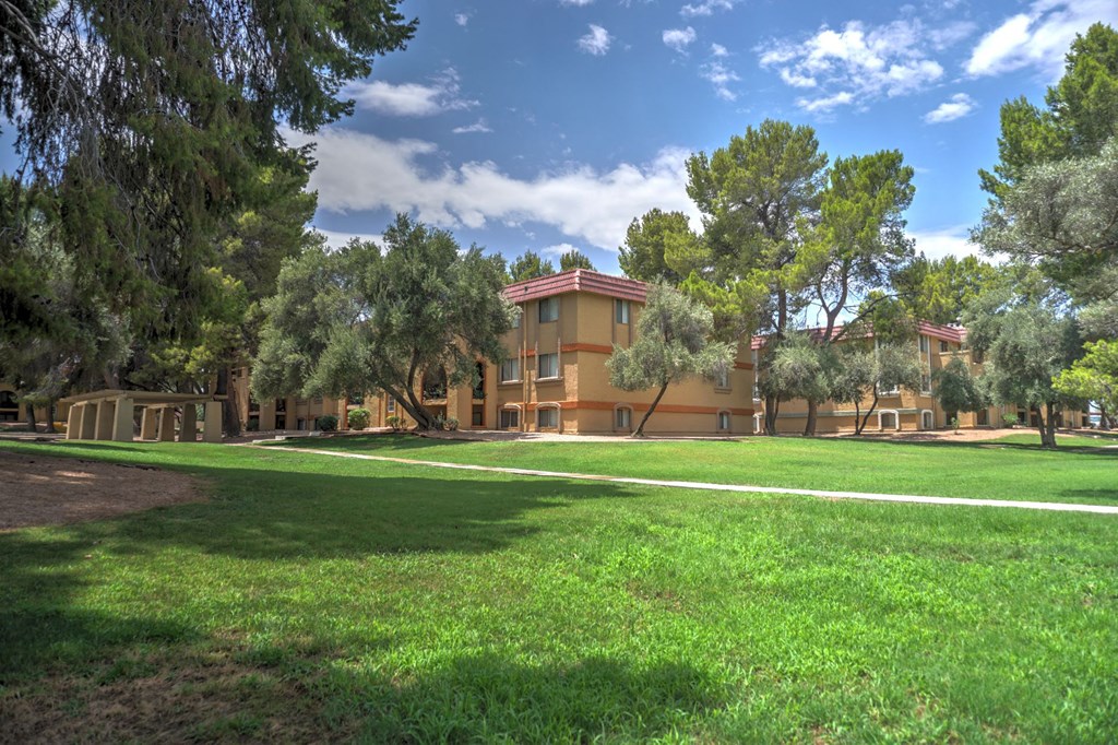 Landscaping at The View At Catalina Apartments in Tucson, AZ
