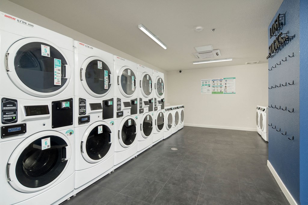 Laudry Care Center at Streamliner 67th in Phoenix Arizona