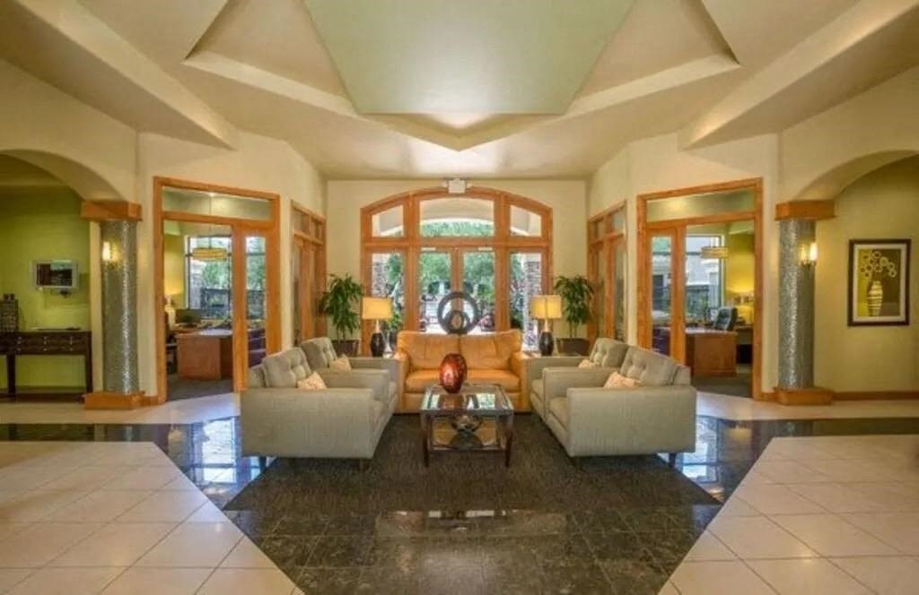 Leasing Office at Canyon Crossroads Apartment Homes in Phoenix AZ