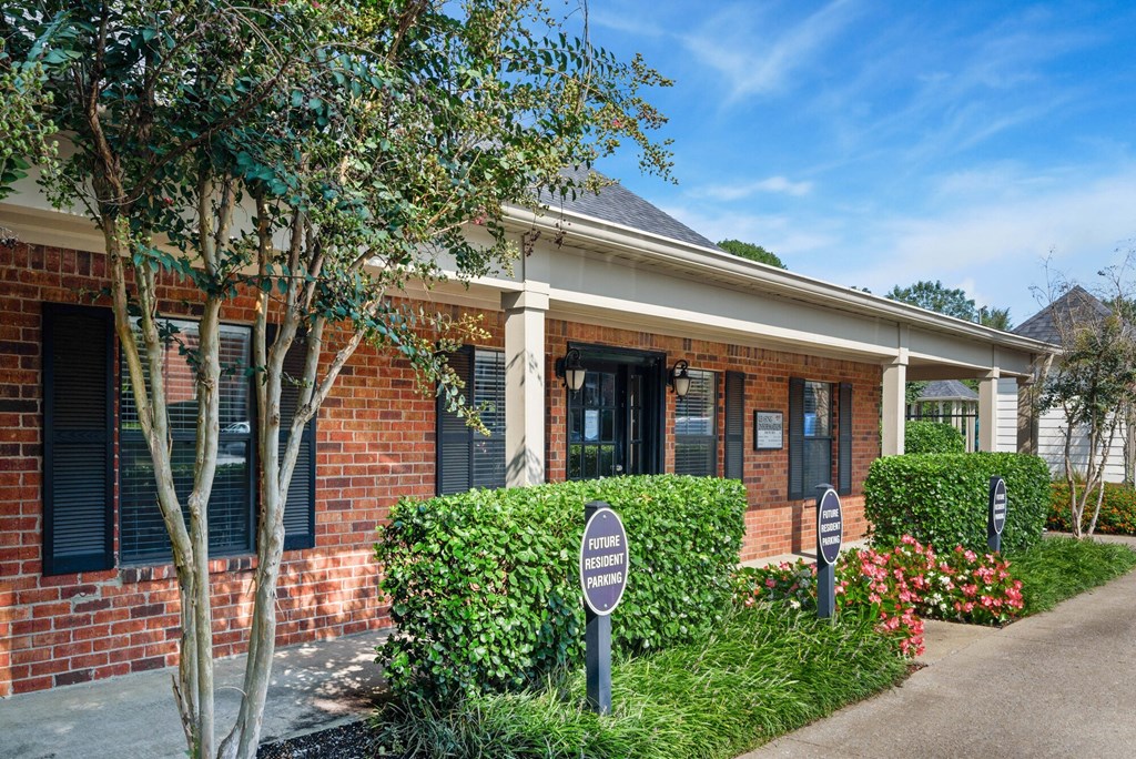 Leasing Office at Laurel Valley Apartments in Mount Juliet Tennessee March 2021 2