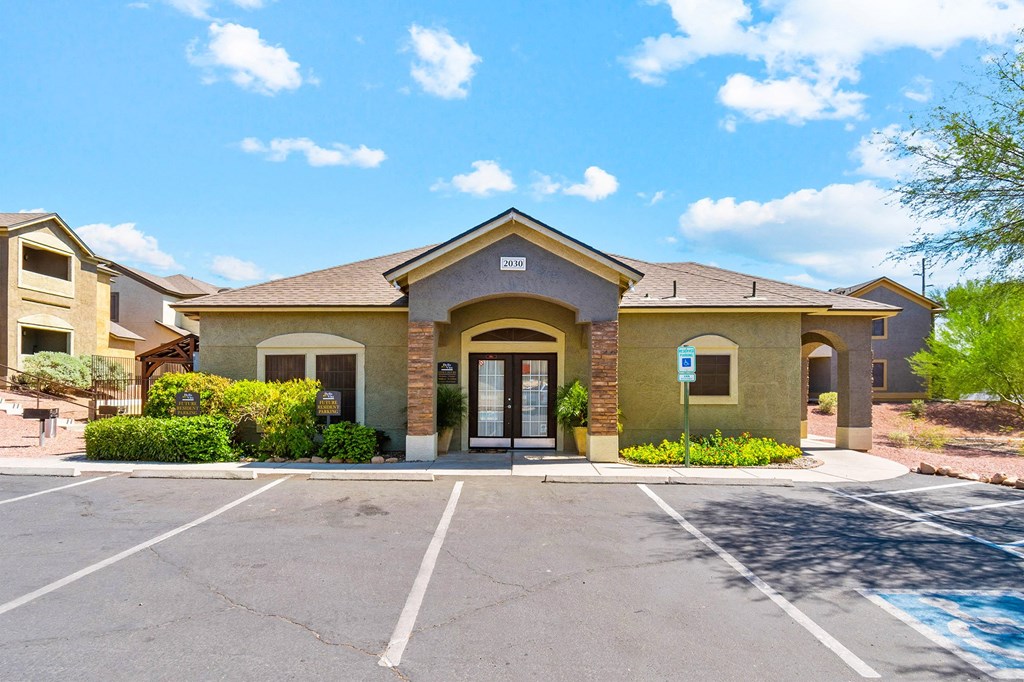 Leasing office at Bella Vita Apartments