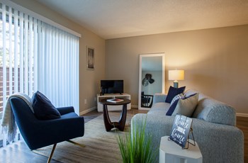 Living Room Interior Montecito Northeast Heights in Albuquerque NM 2021 - Photo Gallery 3