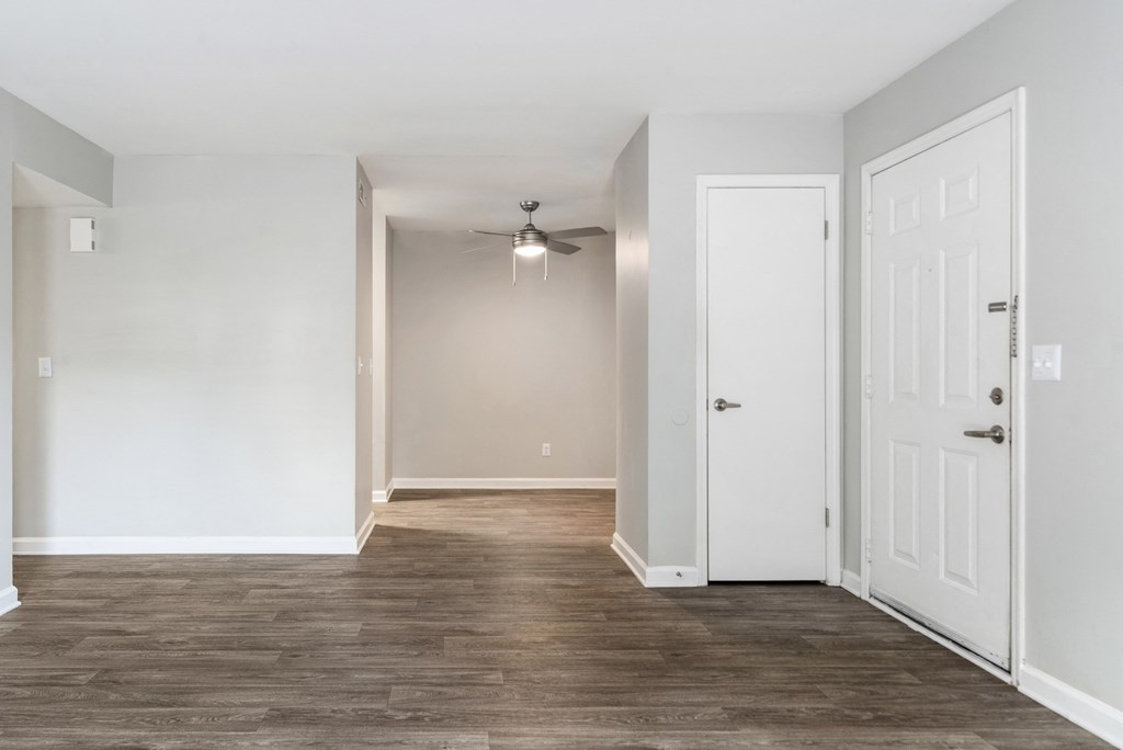 Living Room and Dining Room at Laurel Valley Apartments in Mount Juliet Tennessee March 2021