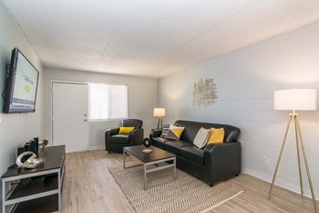 Living Room at Midtown on 1st Apartments in Tucson Arizona - Photo Gallery 3