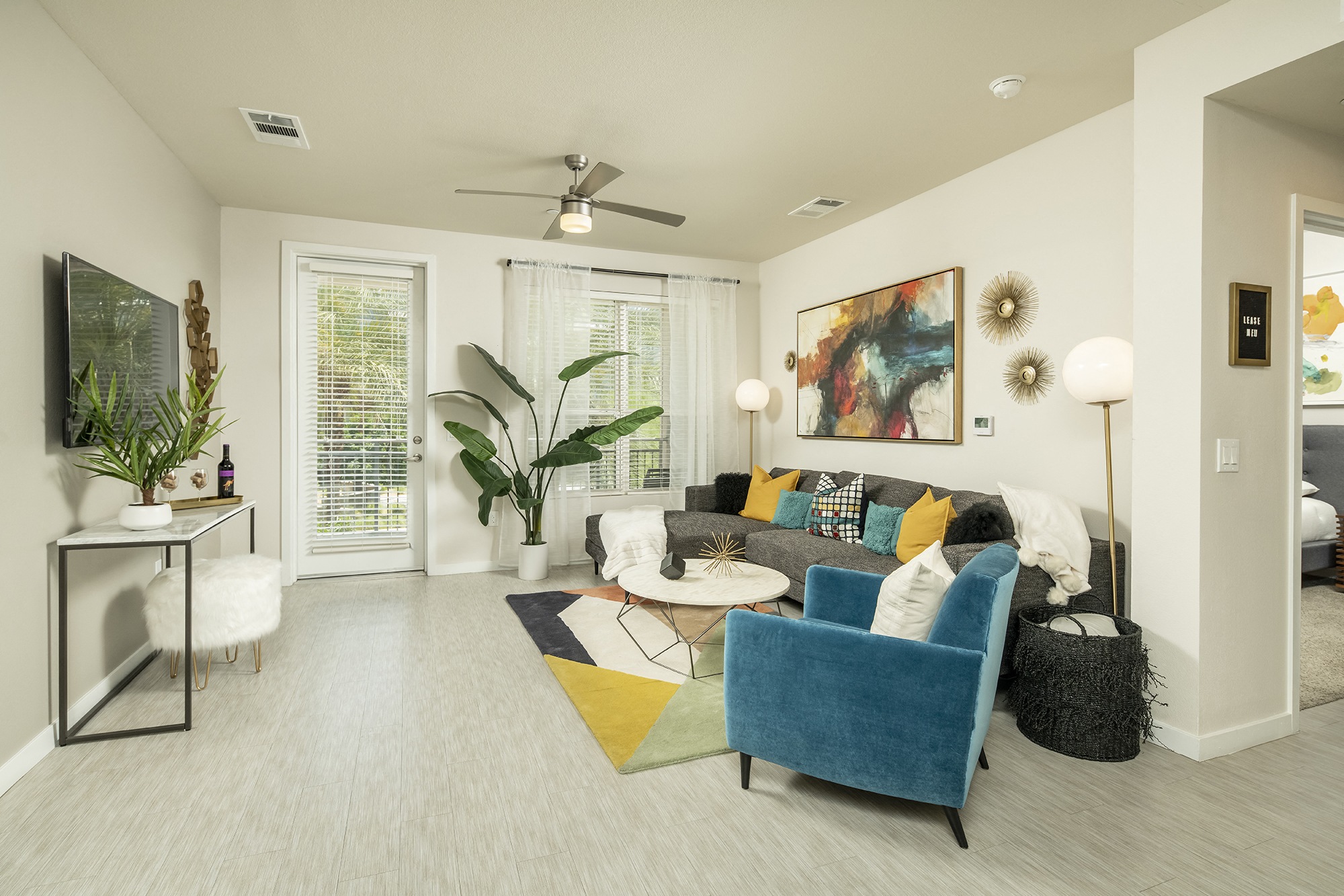 Tempo At McClintock Station