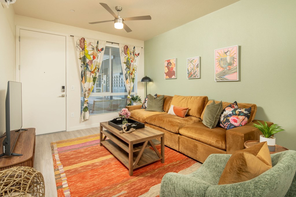 Living Room of One bedroom at Streamliner 16th Apartments in Phoenix Arizona