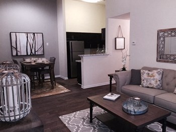 Living room at Centennial Crossing at Lenox Gate in Goodletteville TN August 2020 - Photo Gallery 4