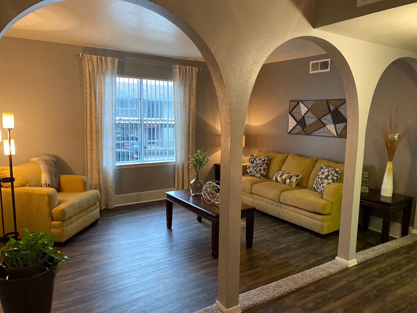 Living room at Wellington Estates Apartments in San Antonio TX 4-2020