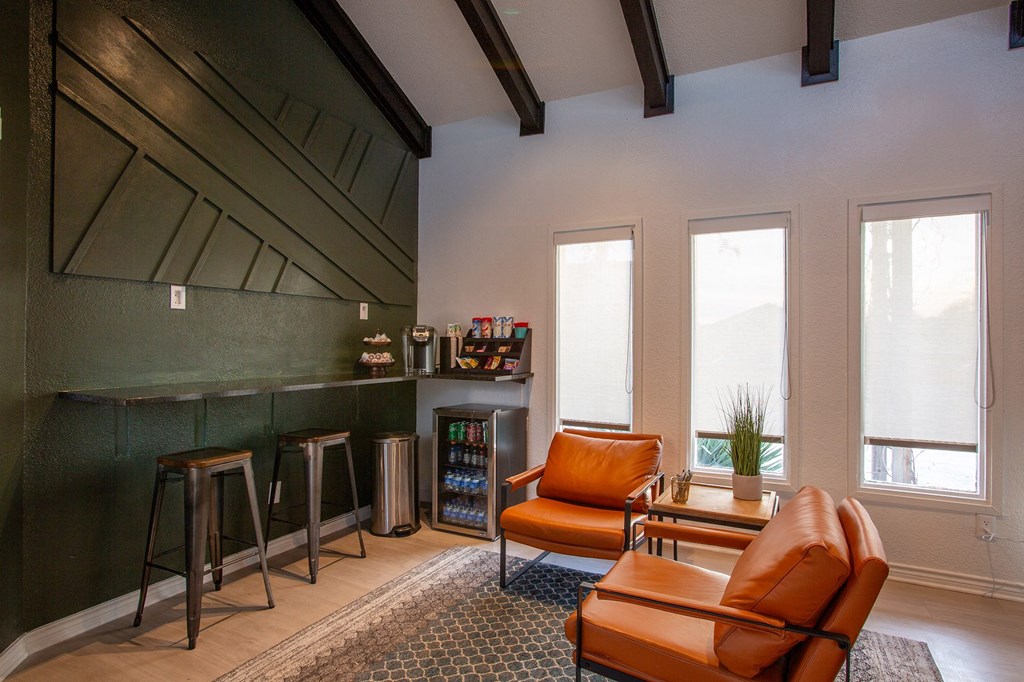 Lounge Area at The Villas at Quail Creek Apartment Homes in Austin Texas