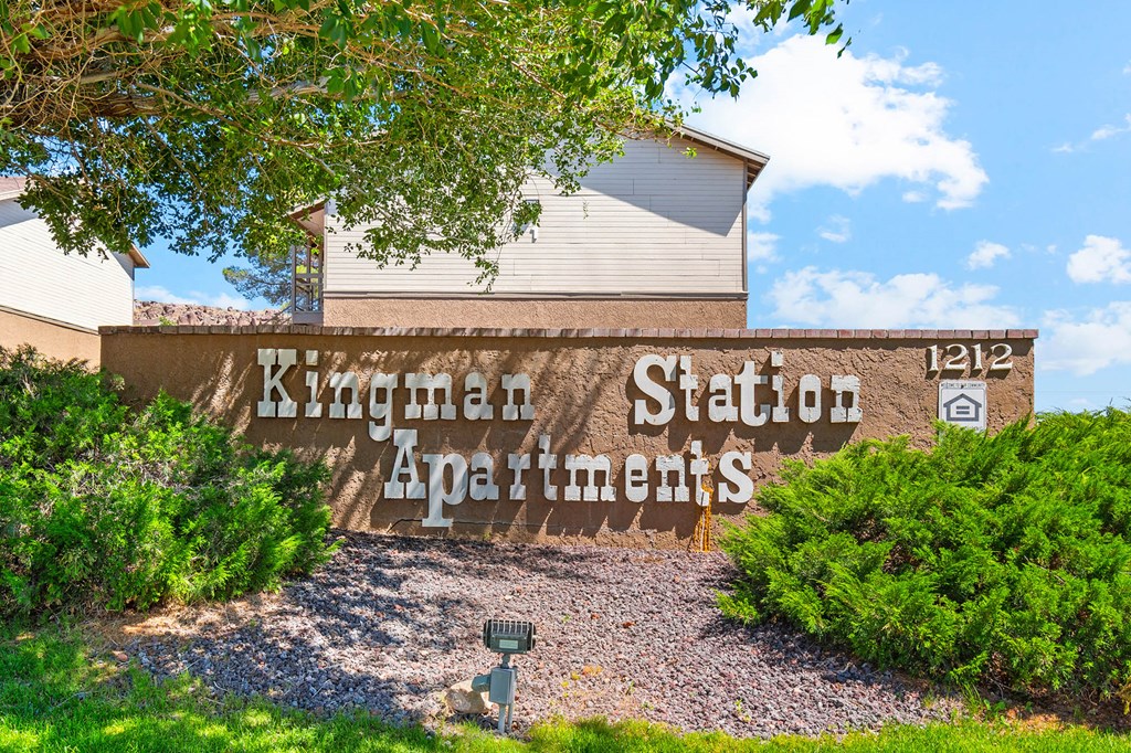 Monument Sign at Kingman Station Apartments