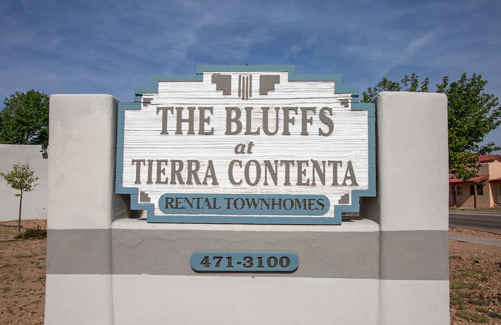 Monument Sign at The Bluffs at Tierra Contenta Apartments