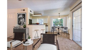 3245 E University Ave 1-3 Beds Apartment for Rent - Photo Gallery 4
