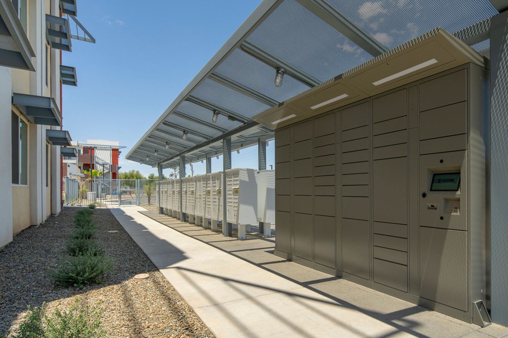 Package Lockers at Streamliner 67th in Phoenix Arizona