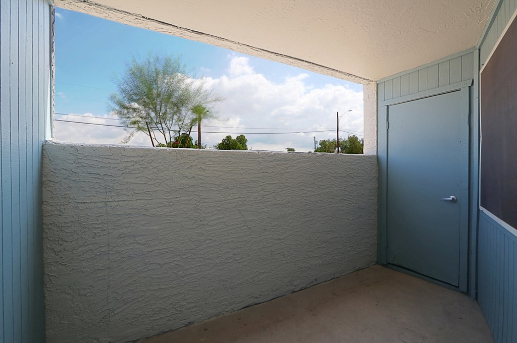 Patio 2 x 2 at Arcadia Lofts in Phoenix AZ Nov 2020