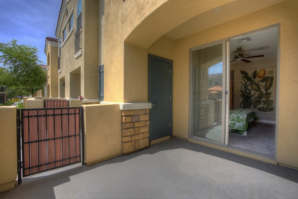 Patio at Bella Victoria Apartments in Mesa Arizona January 2021