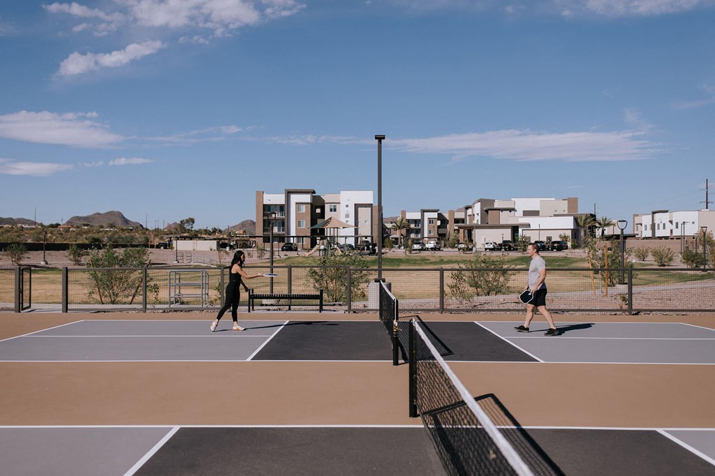 Pickleball courts at Amavida Marana Apartments in Marana Arizona