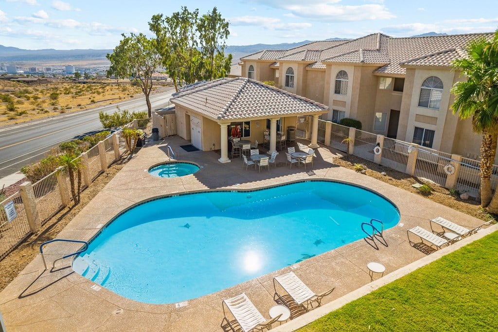 Pool 2 Stone Ridge Apartments in Bullhead City