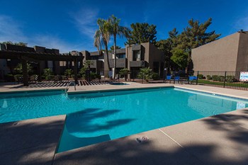 Pool Area at La Costa at Dobson Ranch - Photo Gallery 36