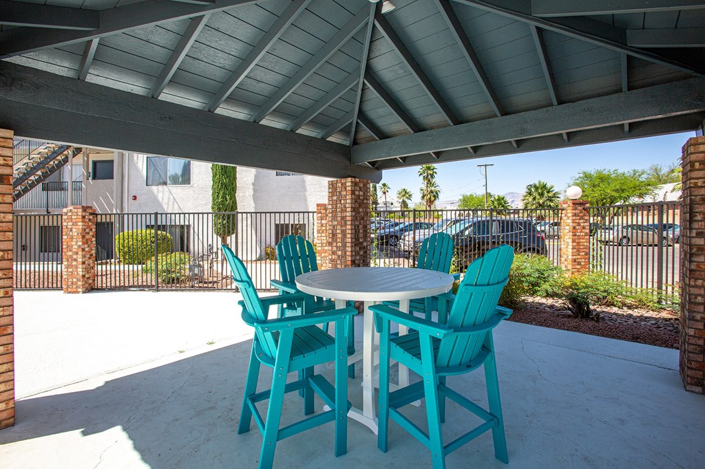 Pool Ramada at The Link at 4th Ave Apartments