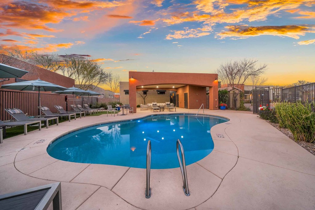 Pool and Lounge Areas at Avilla Marana Apartment Homes in Tucson Arizona