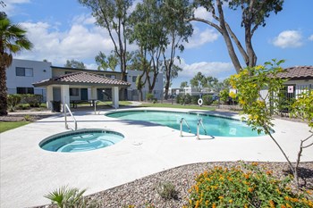 Pool and Spa at Casa Del Coronado - Photo Gallery 6
