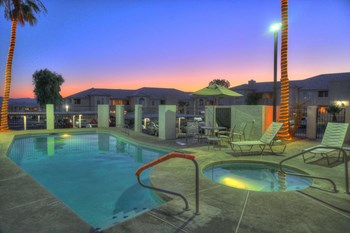 Pool and Spa at Stone Ridge Apartments - Photo Gallery 5