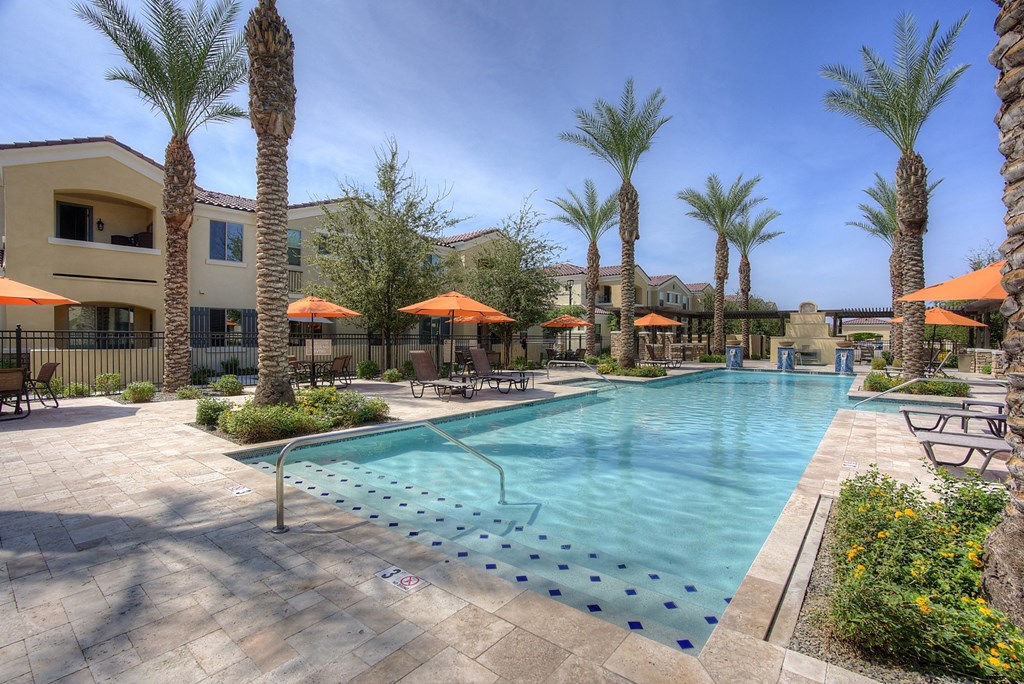 Pool at Bella Victoria Apartments in Mesa Arizona January 2021 3