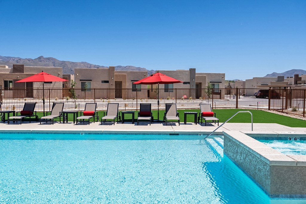 Pool at Casitas Catalina Apartments in Tucson