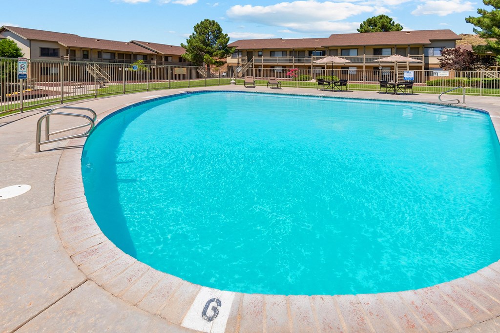 Pool at Kingman Station Apartments